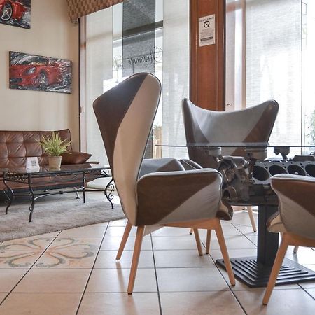 Hotel Domus Maranello Eksteriør billede